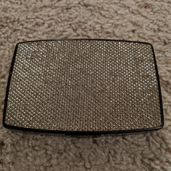 Butter London Glitz and Glamour palette - Picture 4 of 6